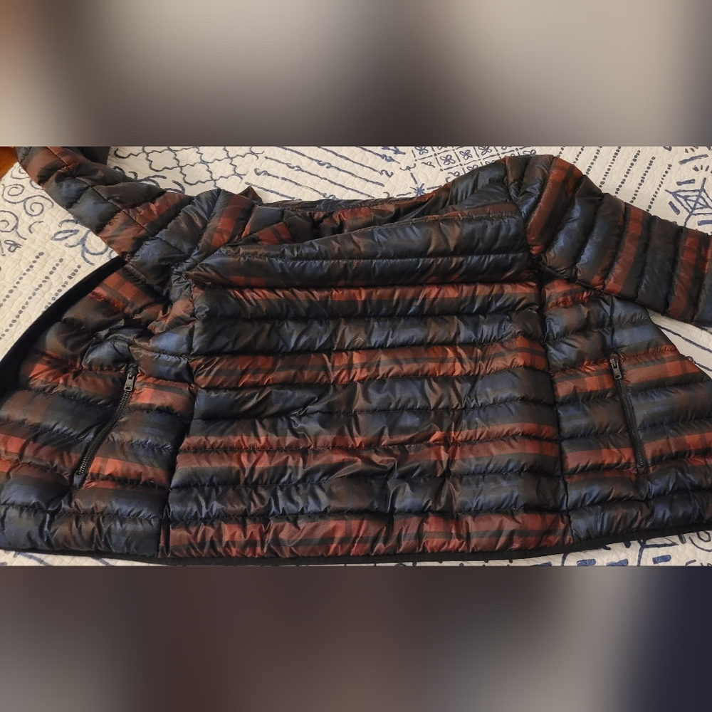 Roots Packable Down Jacket Size:M - image 3